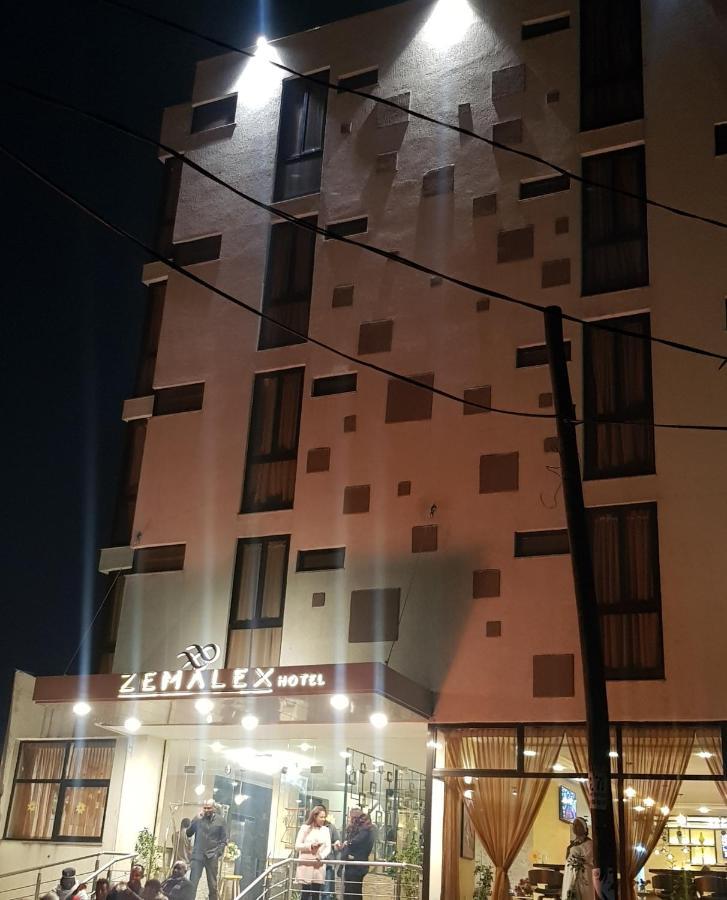 Zemalex Hotel Addis Ababa Bagian luar foto