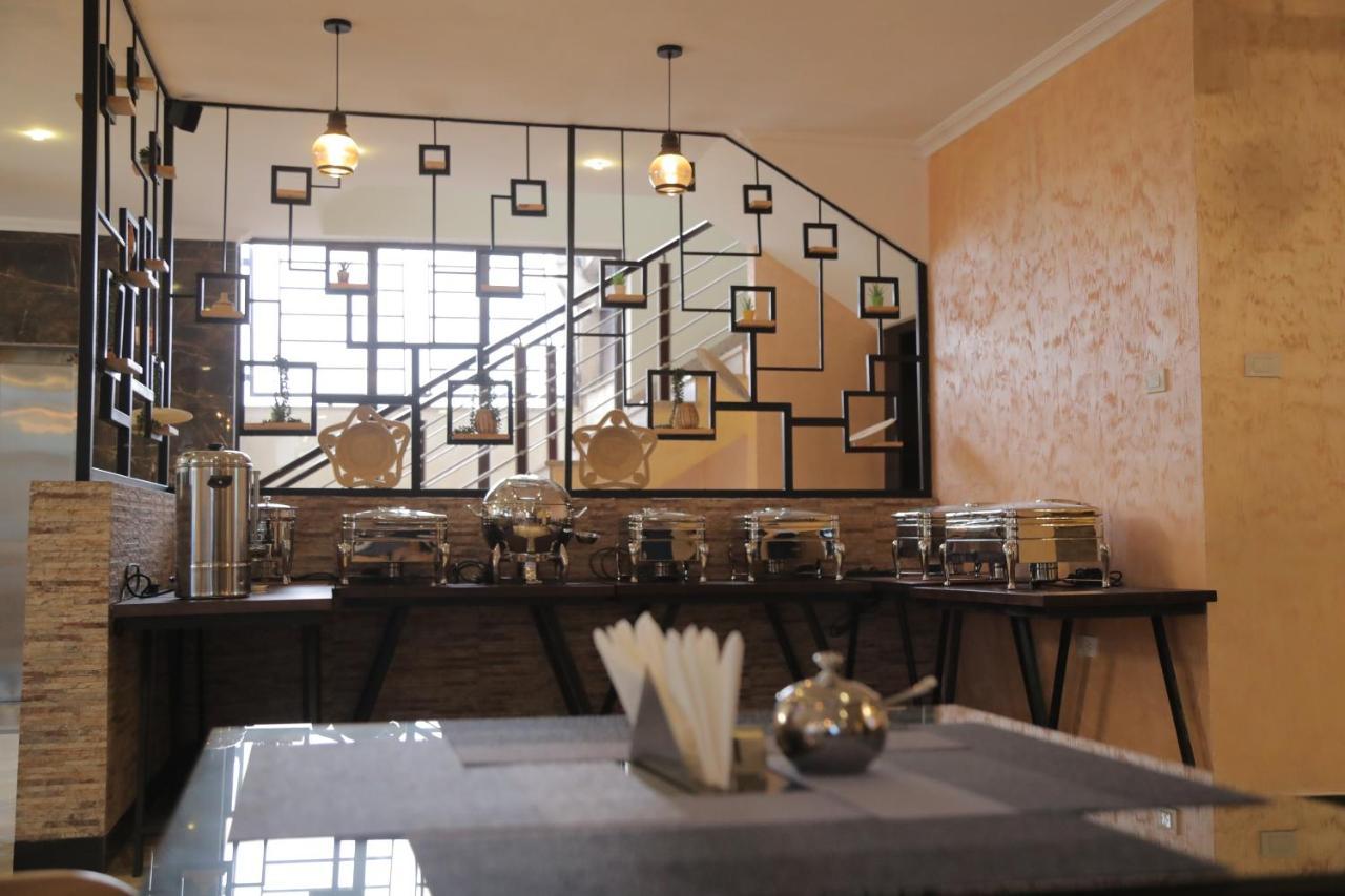 Zemalex Hotel Addis Ababa Bagian luar foto