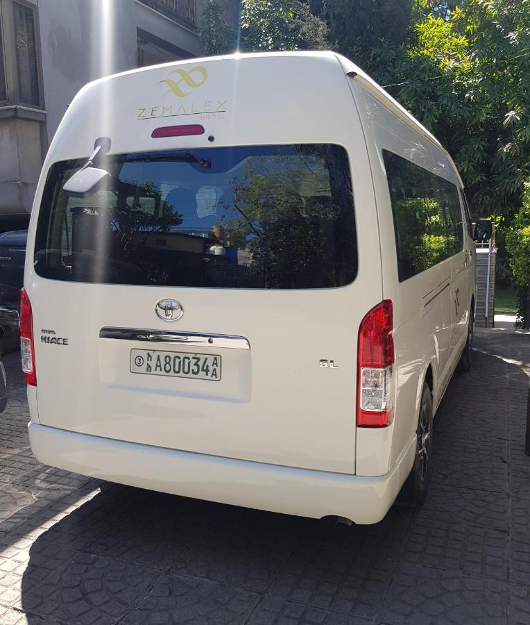 Zemalex Hotel Addis Ababa Bagian luar foto
