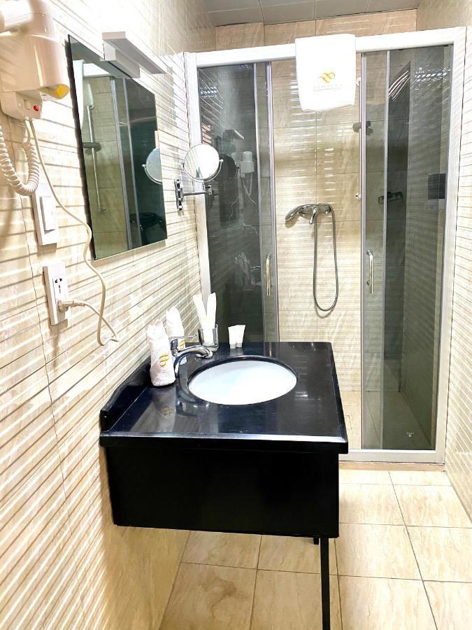 Zemalex Hotel Addis Ababa Bagian luar foto